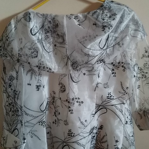 Blouse - Picture 8 of 12